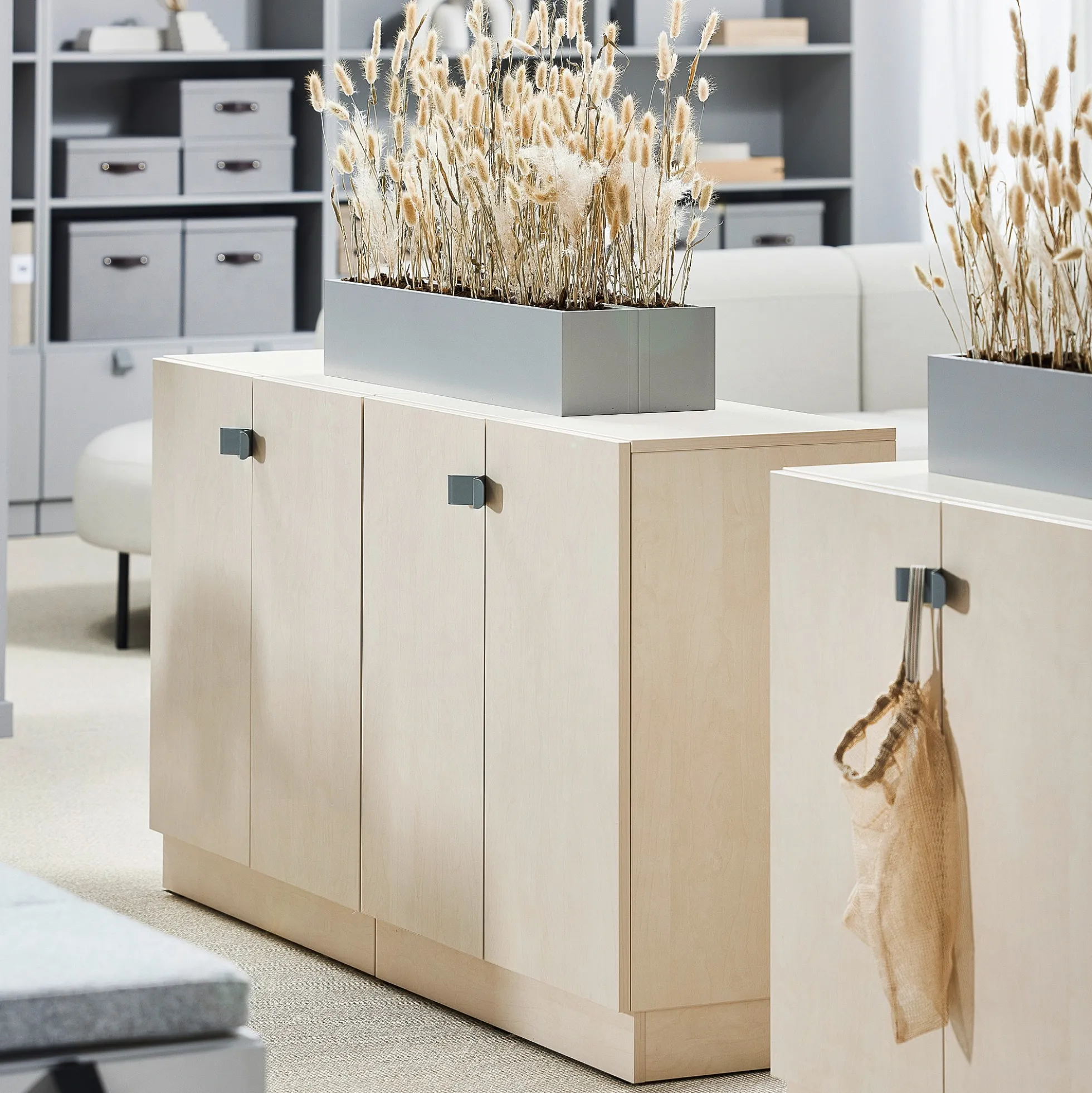 Kaappi QBUS 1 hylly, sokkeli, kahvat, 868x800x420 mm, koivu