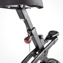 Kuntopyörä toimistoon TREADLE Musta