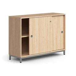 Liukuovikaappi QBUS Lukollinen, 1 hylly, jalusta, kahvat, 868x1200x400 mm, hopeanharmaa, tammi