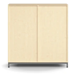 Liukuovikaappi QBUS Lukollinen, 2 hyllytasoa, jalusta, kahvat, 1252x1200x400 mm, hopeanharmaa, koivu