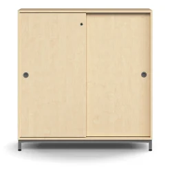 Liukuovikaappi QBUS Lukollinen, 2 hyllytasoa, jalusta, kahvat, 1252x1200x400 mm, hopeanharmaa, koivu