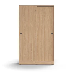 Liukuovikaappi QBUS Lukollinen, 4 hyllytasoa, sokkeli, kahvat, 2020x1200x400 mm, tammi