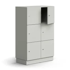 Lokerokaappi QBUS 6 lokeroa, sokkeli, 1252x800x420 mm, vaaleanharmaa