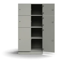 Lokerokaappi QBUS 6 lokeroa, sokkeli, 1636x800x570 mm, vaaleanharmaa