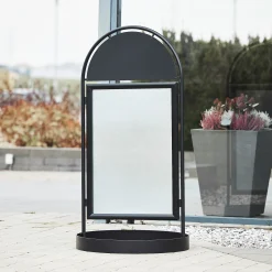 Mainosteline Logopaikka, 700x1000 mm, musta
