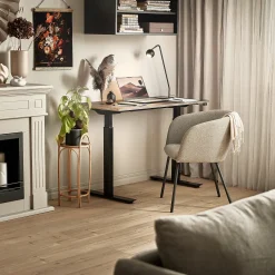 Pieni sähköpöytä NOVUS 1200x600 mm, musta jalusta, musta työtaso