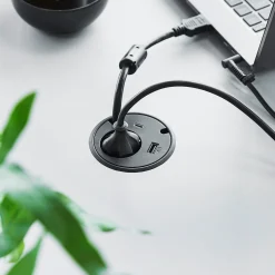 Pistorasia työpöytään UNIFY 1 sähköpiste, 1 USB-A, 1 USB-C, 2 kaapeliläpivientiä, musta