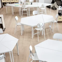 Pöytä BORÅS TRIANGEL 700x700x720 mm, valkoinen laminaatti, valkoinen