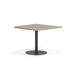 Pöytä METRIC Pyöristetyin kulmin, 1000x1000x720 mm, musta/pähkinä