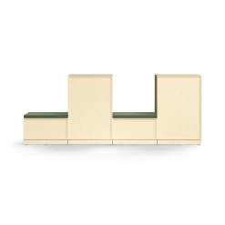 Säilytysratkaisu QBUS 2 kaappia + 2 säilytyspenkkiä, sokkeli, kahvat, 1252x3200x420 mm, koivu, vihreä istuintyyny