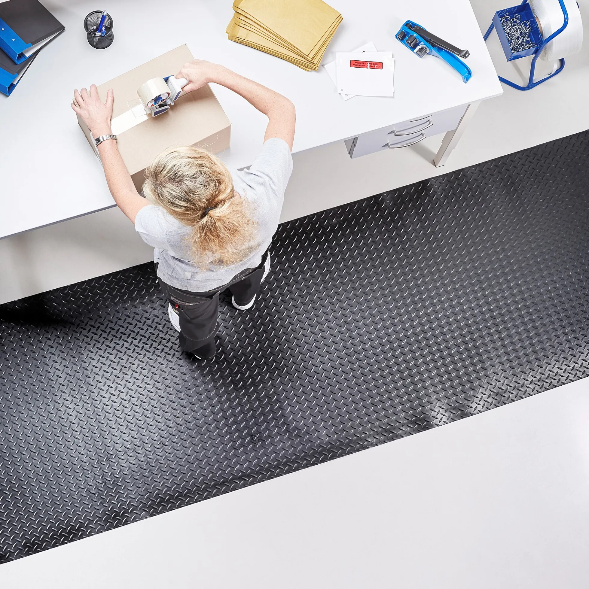 Työpistematto SUPER Rasitusta vähentävä, 3000x910 mm, musta
